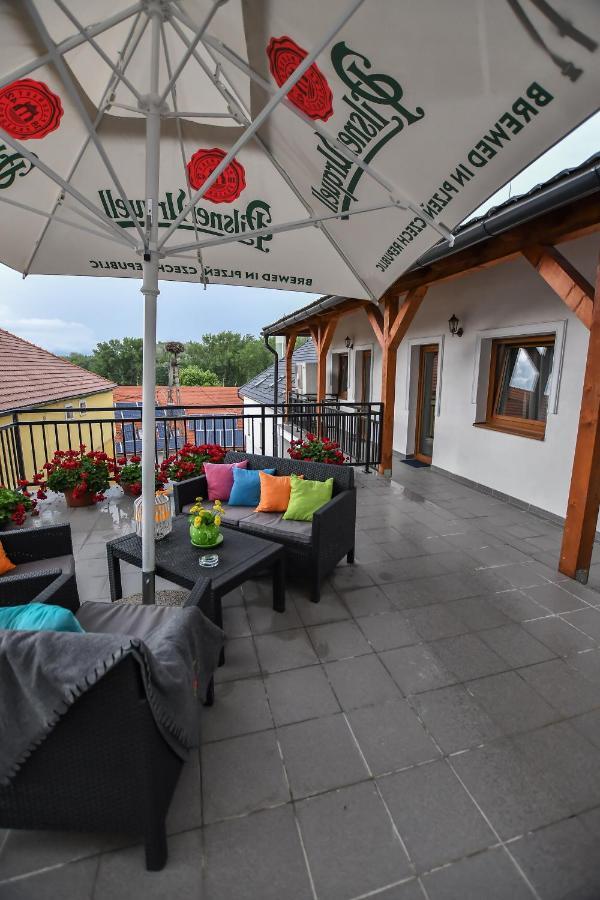 E-Vasko Panzio Borpince Bed & Breakfast โทไก ภายนอก รูปภาพ