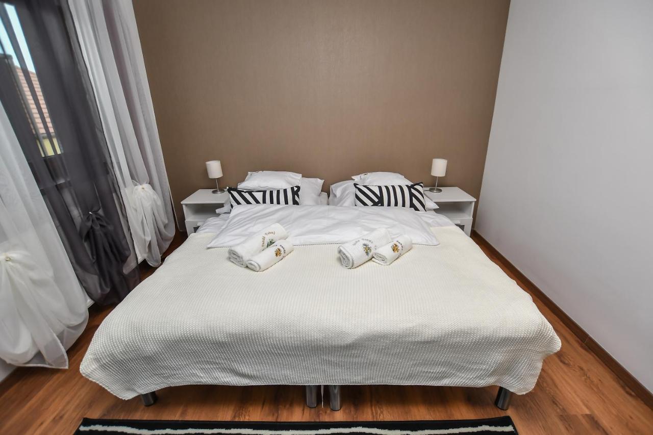 E-Vasko Panzio Borpince Bed & Breakfast โทไก ภายนอก รูปภาพ